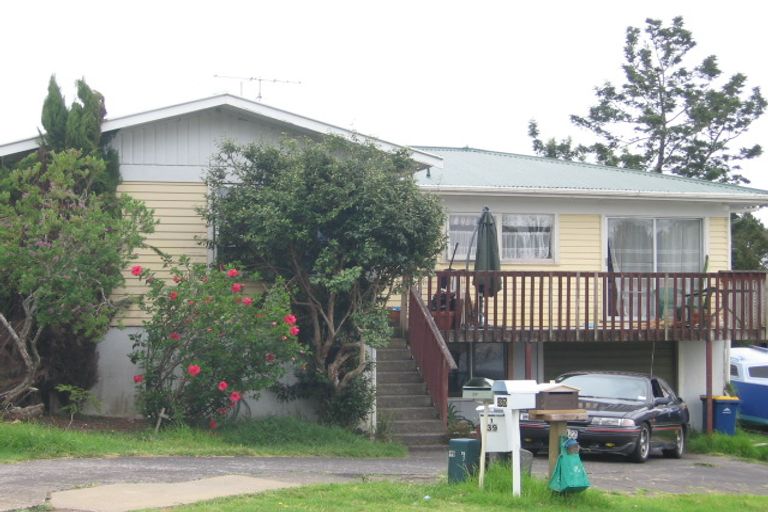 Photo of property in 1/39 Brunton Place, Glenfield, Auckland, 0629
