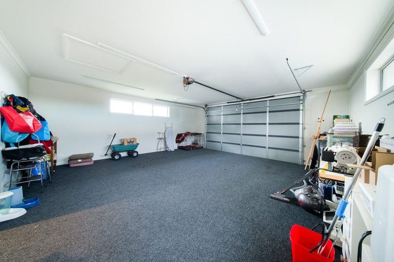 Photo of property in 2 Homestead Avenue, Twizel, 7999