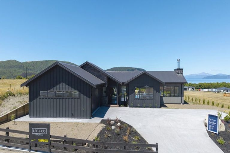 Photo of property in 47 Seven Oaks Drive, Kinloch, Taupo, 3377