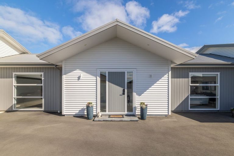 Photo of property in 16 Raptor Street, Rolleston, 7615