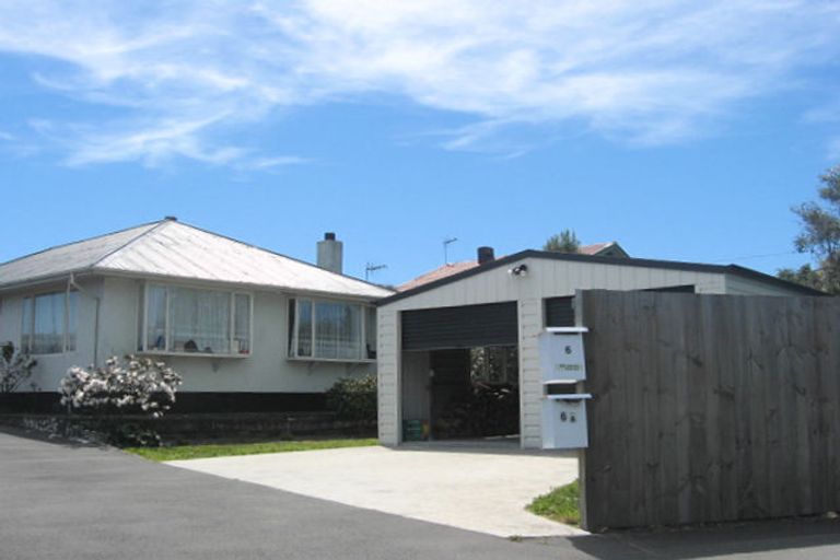 Photo of property in 6 Lake Terrace Road, Burwood, Christchurch, 8061