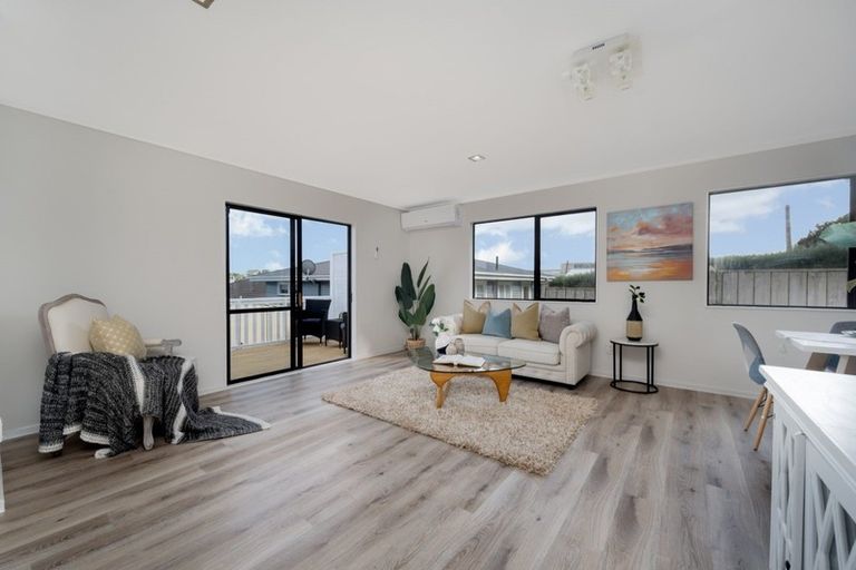 Photo of property in 3/212 Moore Street, Howick, Auckland, 2014
