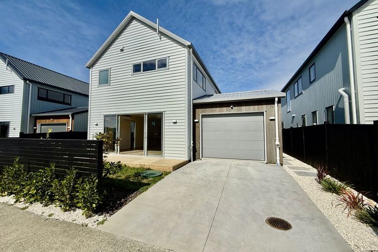 Photo of property in 77d Schoolside Road, Kumeu, 0810