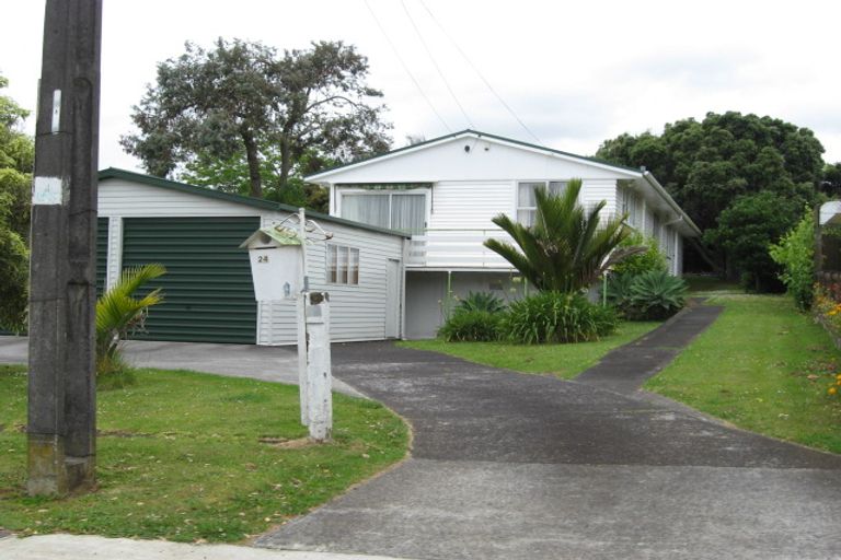 Photo of property in 24 Sullivan Avenue, Mangere Bridge, Auckland, 2022