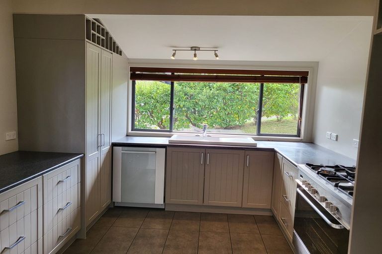 Photo of property in 165 Settlement Road, Papakura, 2110