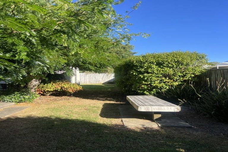 Photo of property in 9 Woodgers Way, Somerville, Auckland, 2014