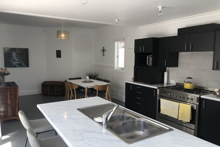 Photo of property in 7 Shortland Street, Regent, Whangarei, 0112