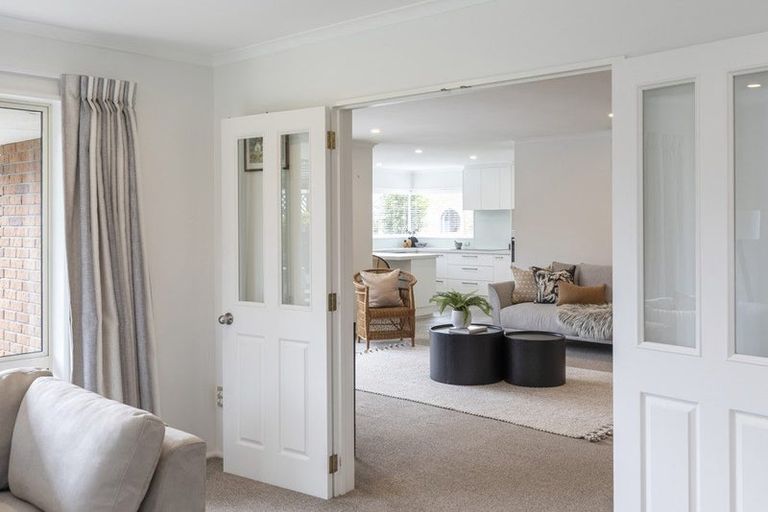 Photo of property in 1 Oaktree Lane, Bishopdale, Christchurch, 8053