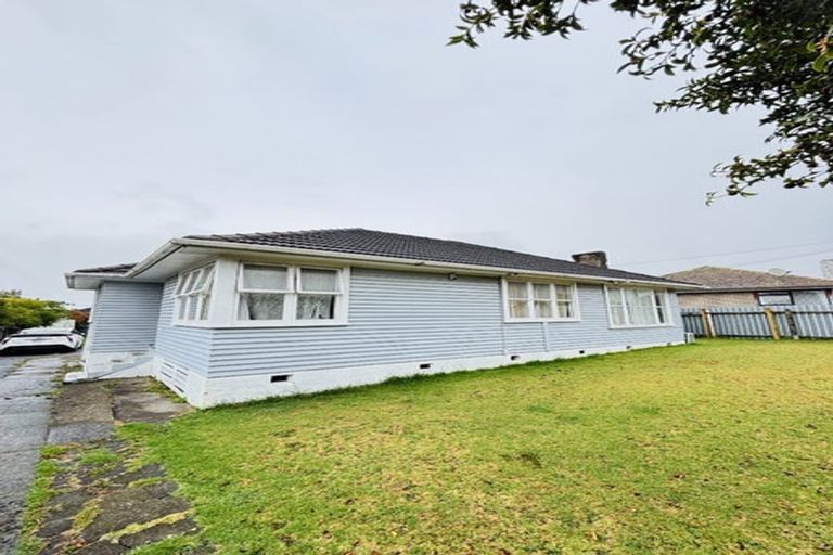 Photo of property in 18 Crown Crescent, Otara, Auckland, 2023