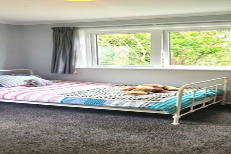 Photo of property in 6 View Road, Titahi Bay, Porirua, 5022