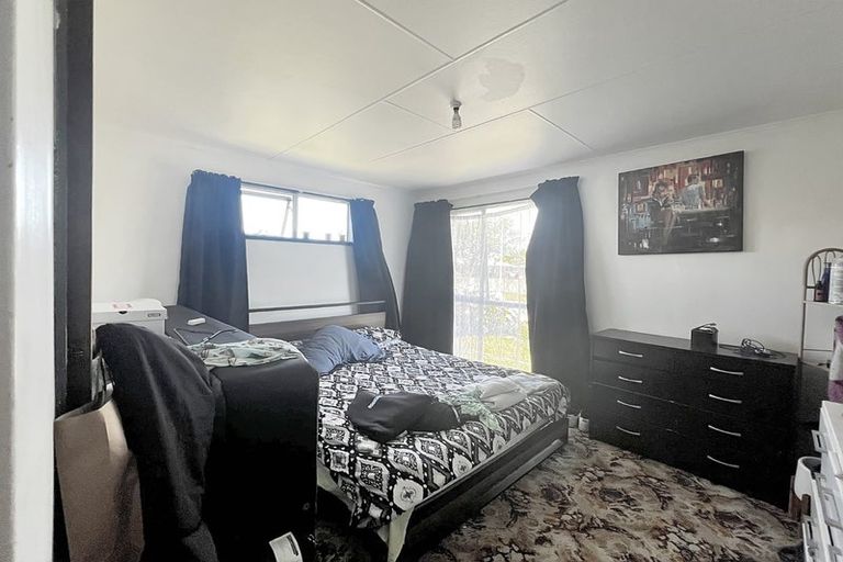 Photo of property in 10 Cascade Crescent, Westbrook, Palmerston North, 4412