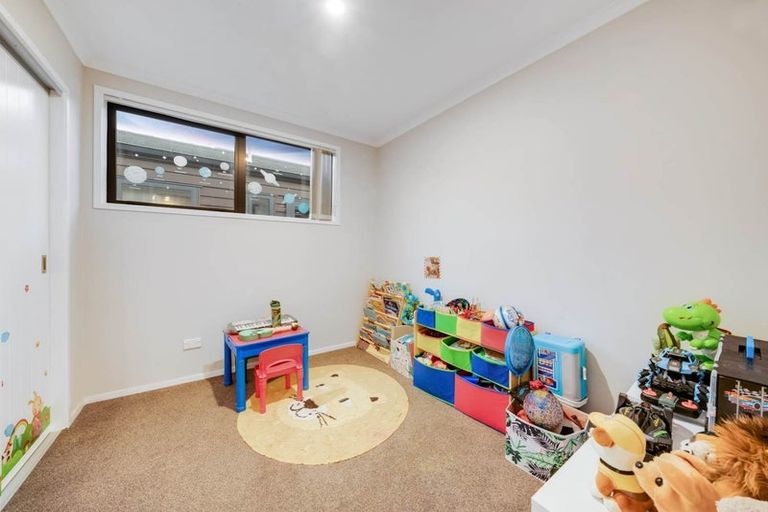 Photo of property in 30 Opoka Street, Takanini, 2110