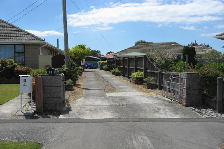 Photo of property in 11 Troon Place, Shirley, Christchurch, 8061