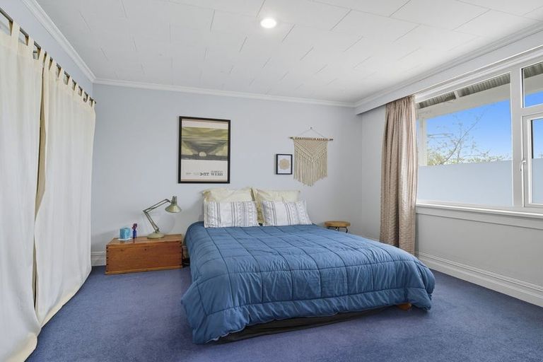 Photo of property in 22 Hargest Crescent, Saint Kilda, Dunedin, 9012