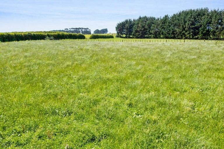 Photo of property in 174 South Road, Hawera, 4610