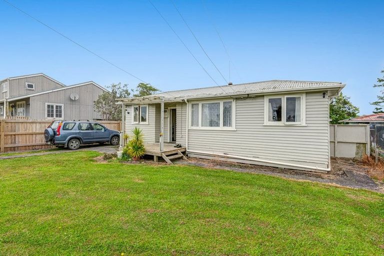 Photo of property in 233 Parkhurst Road, Parakai, 0830