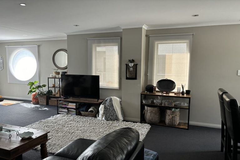 Photo of property in White Isle Apartments, 3/23 Quay Street, Whakatane, 3120