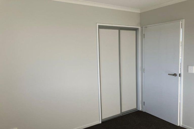 Photo of property in 120 Broadway Parade, Rolleston, 7615