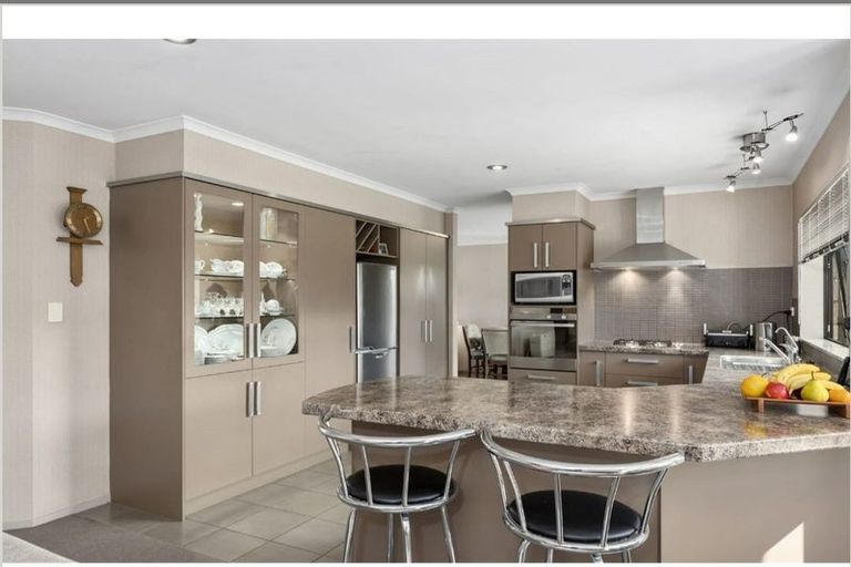 Photo of property in 90 Twin Oak Avenue, Papamoa Beach, Papamoa, 3118