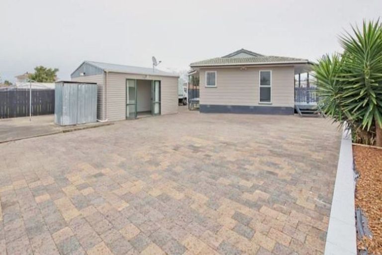 Photo of property in 38 Secretariat Place, Randwick Park, Auckland, 2105