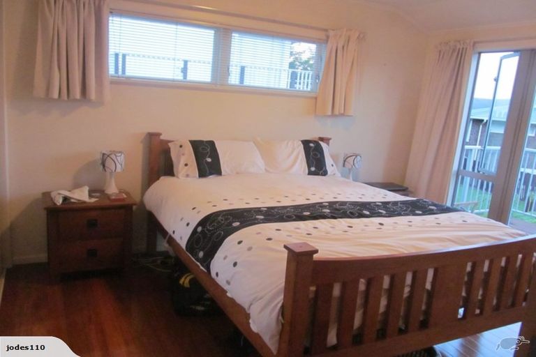 Photo of property in 104 Tirohanga Road, Tirohanga, Lower Hutt, 5010