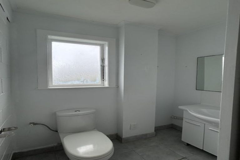 Photo of property in 11 Waru Street, Khandallah, Wellington, 6035