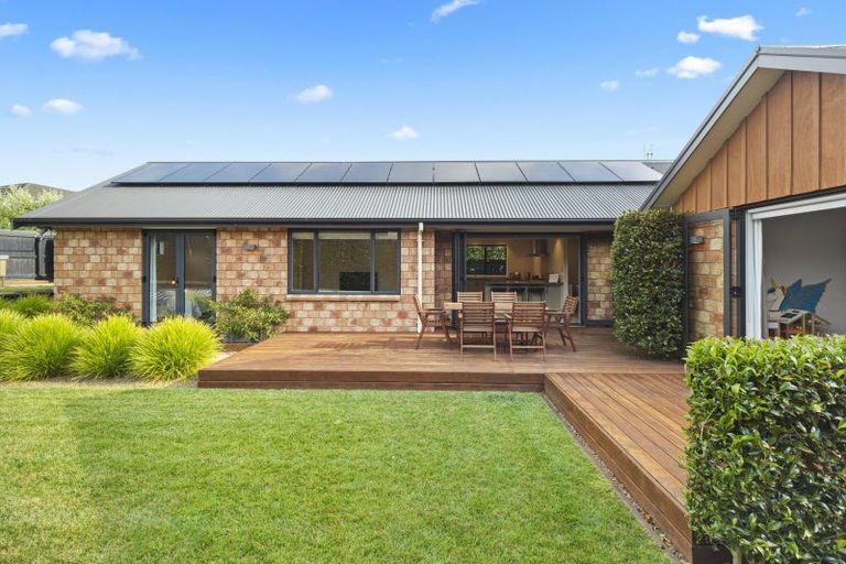 Photo of property in 55 Ina Ville Drive, Pukekohe, 2120