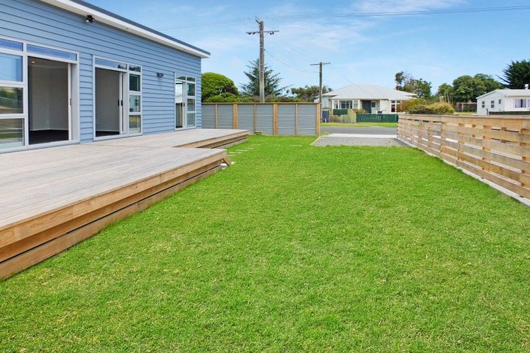 Photo of property in 29 Pratt Avenue, Foxton Beach, Foxton, 4815