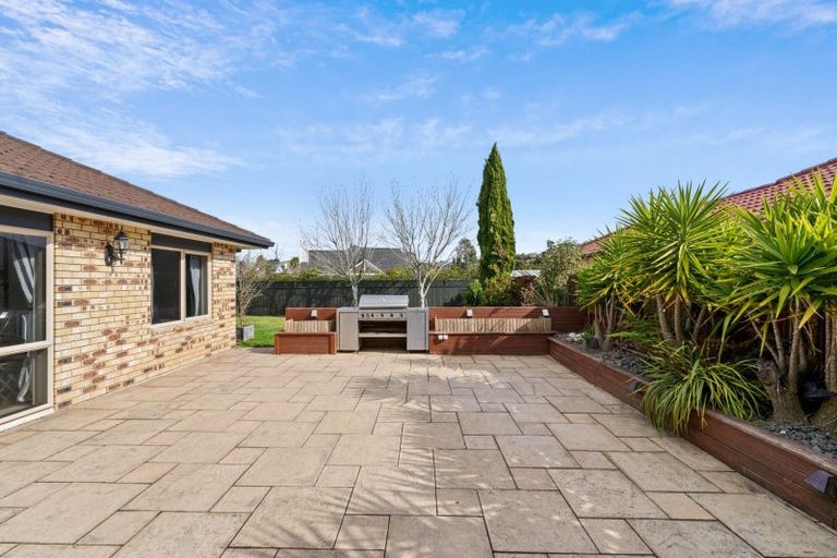 Photo of property in 30 Mcleod Place, Papamoa Beach, Papamoa, 3118