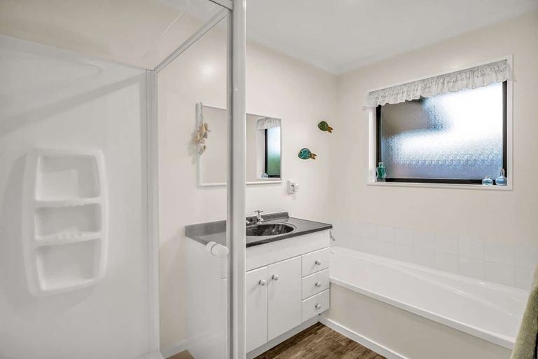 Photo of property in 2/126 Halswell Road, Hillmorton, Christchurch, 8025