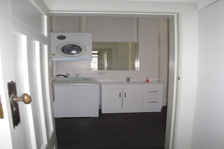 Photo of property in Brandon House, 4/20 Brandon Street, Wellington Central, Wellington, 6011