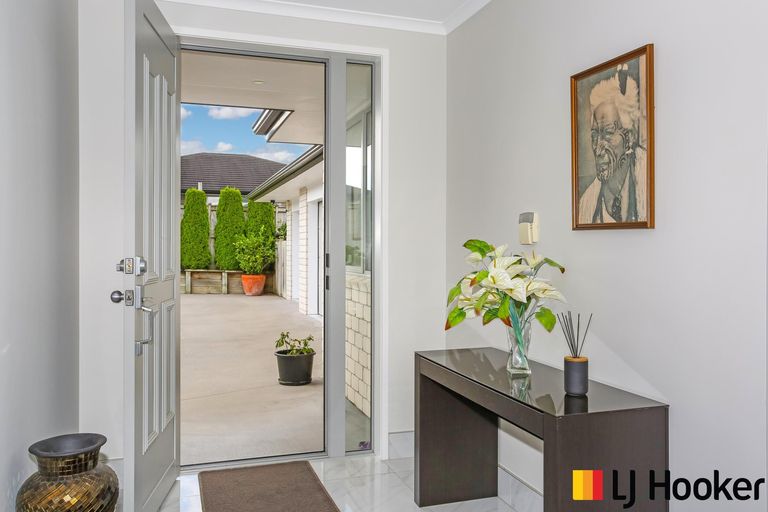 Photo of property in 19 Hillpark Drive, Pokeno, 2402