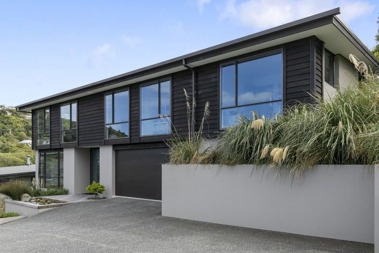 Photo of property in 58b Pekanga Road, Normandale, Lower Hutt, 5010