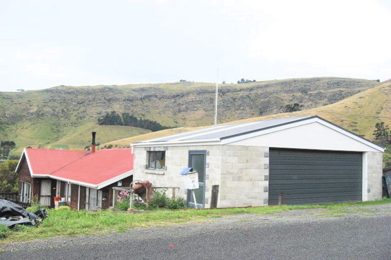 Photo of property in 31 Flinders Road, Heathcote Valley, Christchurch, 8022