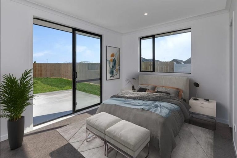 Photo of property in 8 Taurangawaka Road, One Tree Point, 0118