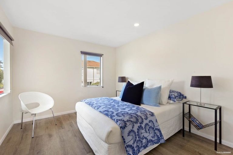 Photo of property in 40 Mahoney Drive, Albany, Auckland, 0632