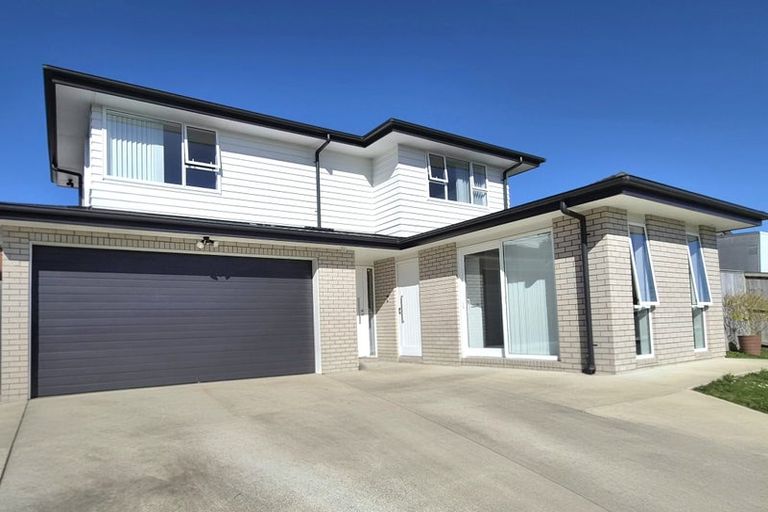 Photo of property in 110 Lisle Farm Drive, Pukekohe, 2120