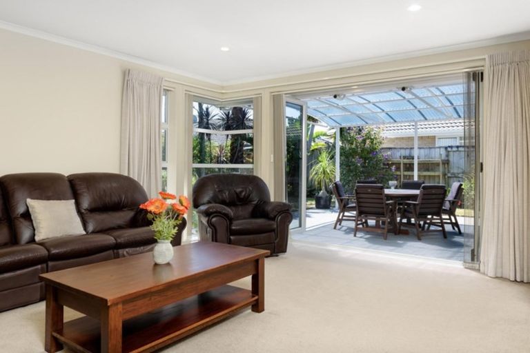 Photo of property in 4 Pat Bishop Place, Papamoa Beach, Papamoa, 3118
