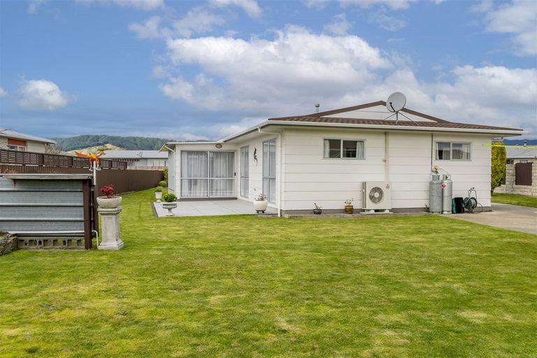 Photo of property in 3 Rimu Street, Levin, 5510