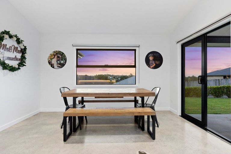 Photo of property in 27 Greenvale Place, Welcome Bay, Tauranga, 3112