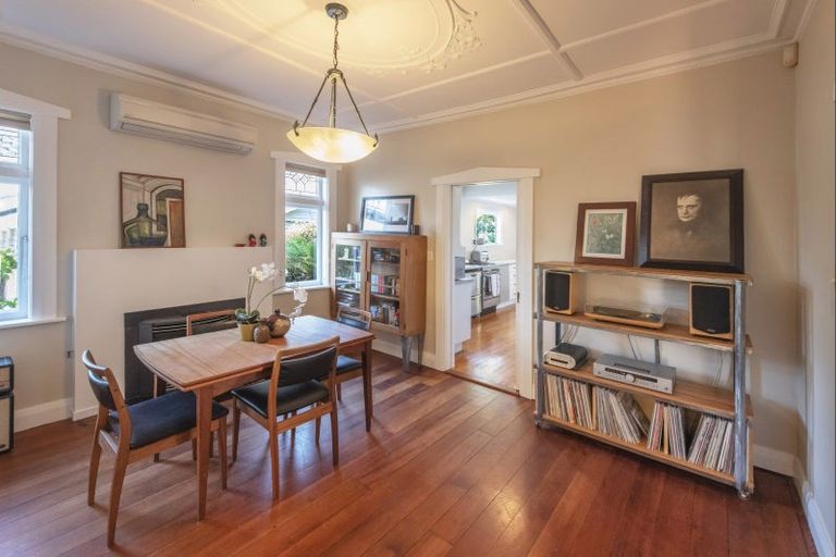 Photo of property in 24 Totara Road, Miramar, Wellington, 6022