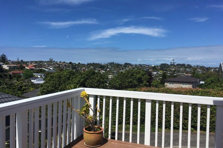 Photo of property in 1/34 Sycamore Drive, Sunnynook, Auckland, 0620