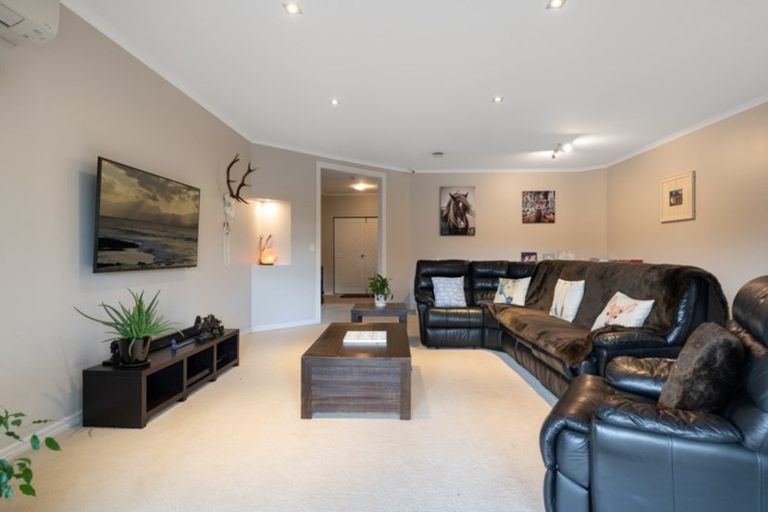 Photo of property in 11 Kinloch Drive, Bethlehem, Tauranga, 3110