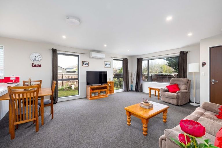 Photo of property in 1/22 Ingrid Street, Parklands, Christchurch, 8083