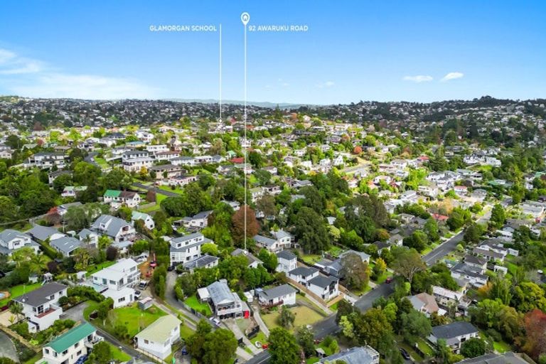 Photo of property in 92 Awaruku Road, Torbay, Auckland, 0630