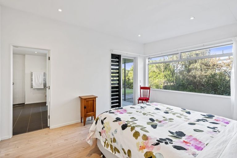 Photo of property in 21 Sandown Road, Te Horo Beach, Otaki, 5581