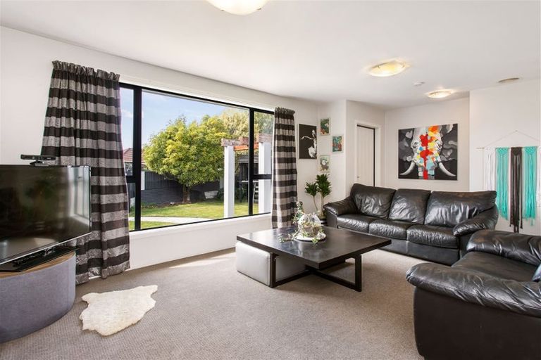 Photo of property in 3 Donnington Street, Parklands, Christchurch, 8083