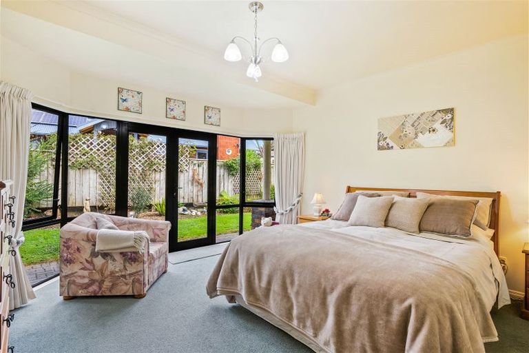 Photo of property in 6 Hillcrest Lane, Levin, 5510