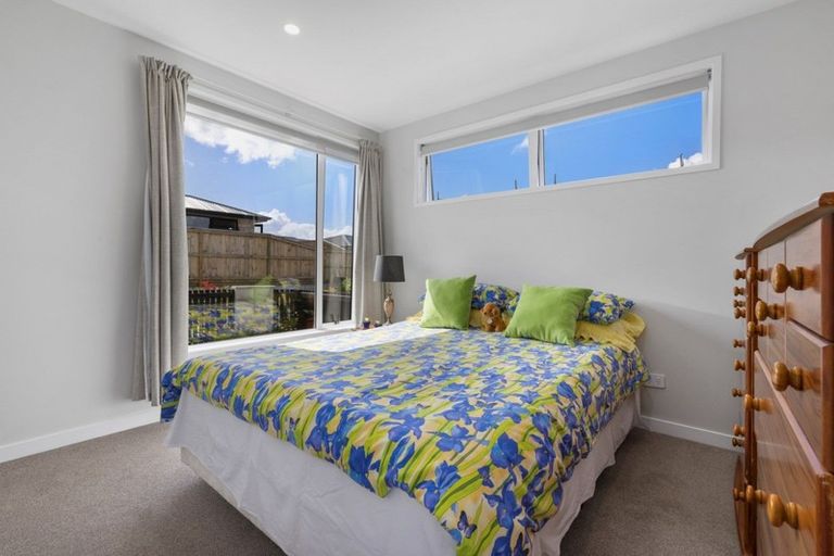 Photo of property in 2 Chain Place, Papamoa, 3118