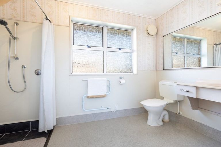 Photo of property in 84 Shakespeare Street, Leamington, Cambridge, 3432